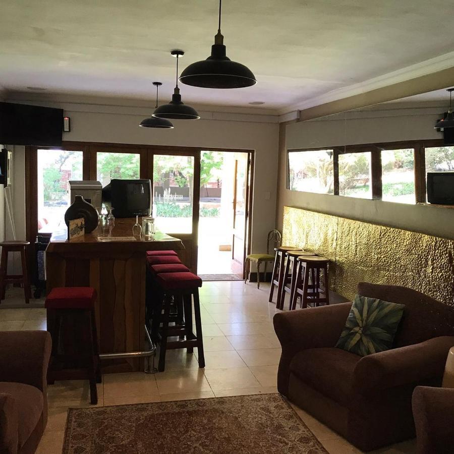 Or Tambo Guest House Κέμπτον Παρκ Εξωτερικό φωτογραφία