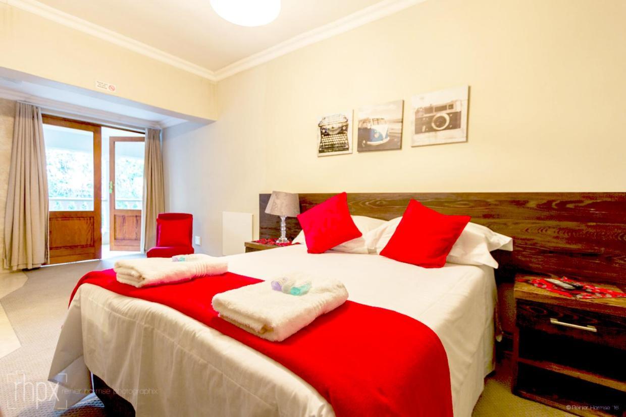 Or Tambo Guest House Κέμπτον Παρκ Εξωτερικό φωτογραφία