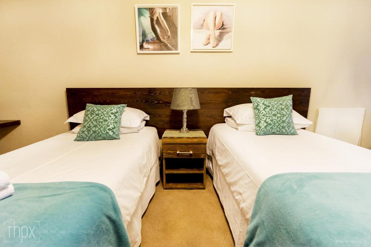 Or Tambo Guest House Κέμπτον Παρκ Εξωτερικό φωτογραφία