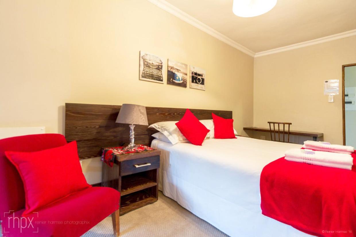 Or Tambo Guest House Κέμπτον Παρκ Εξωτερικό φωτογραφία