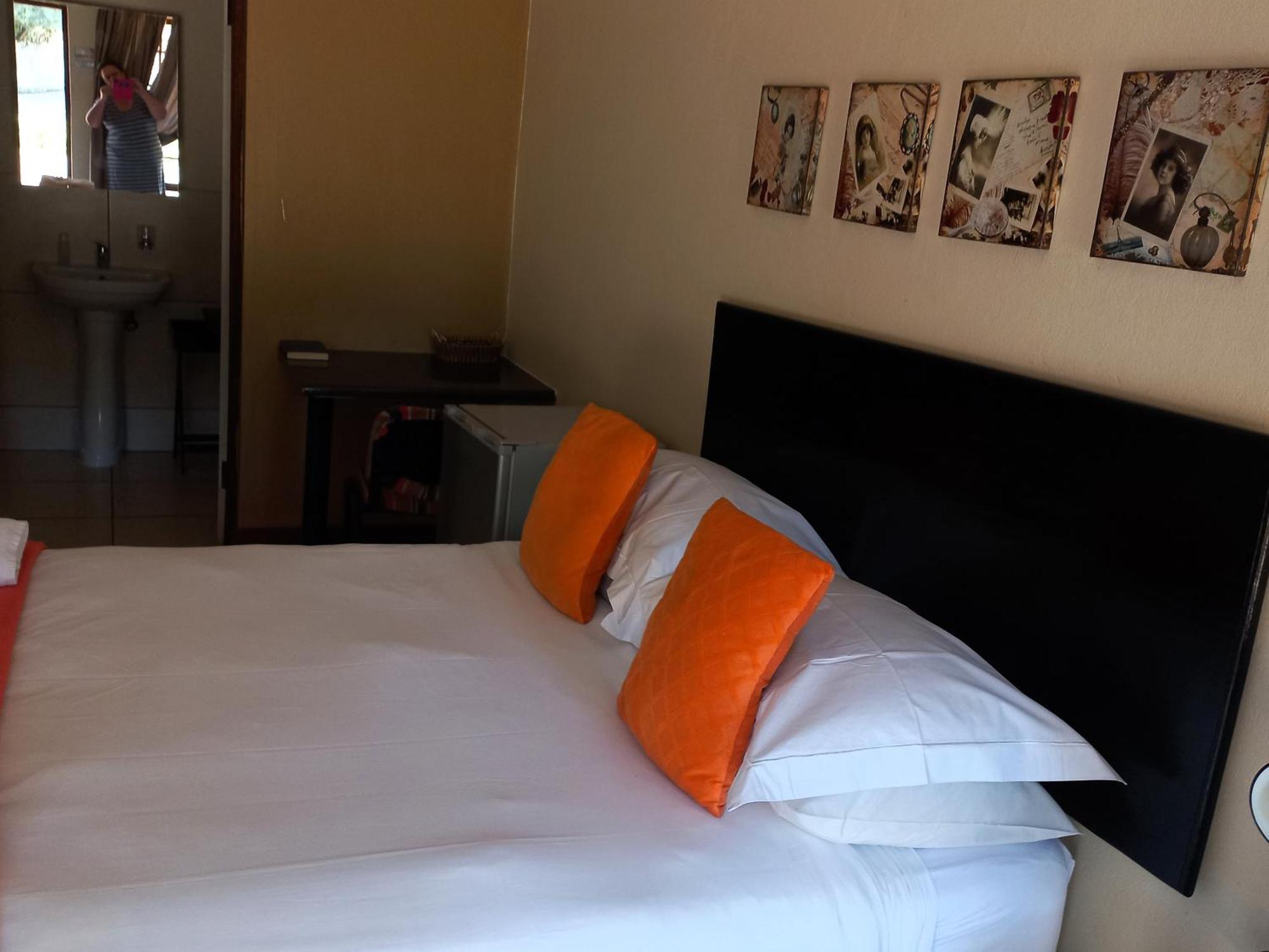Or Tambo Guest House Κέμπτον Παρκ Εξωτερικό φωτογραφία