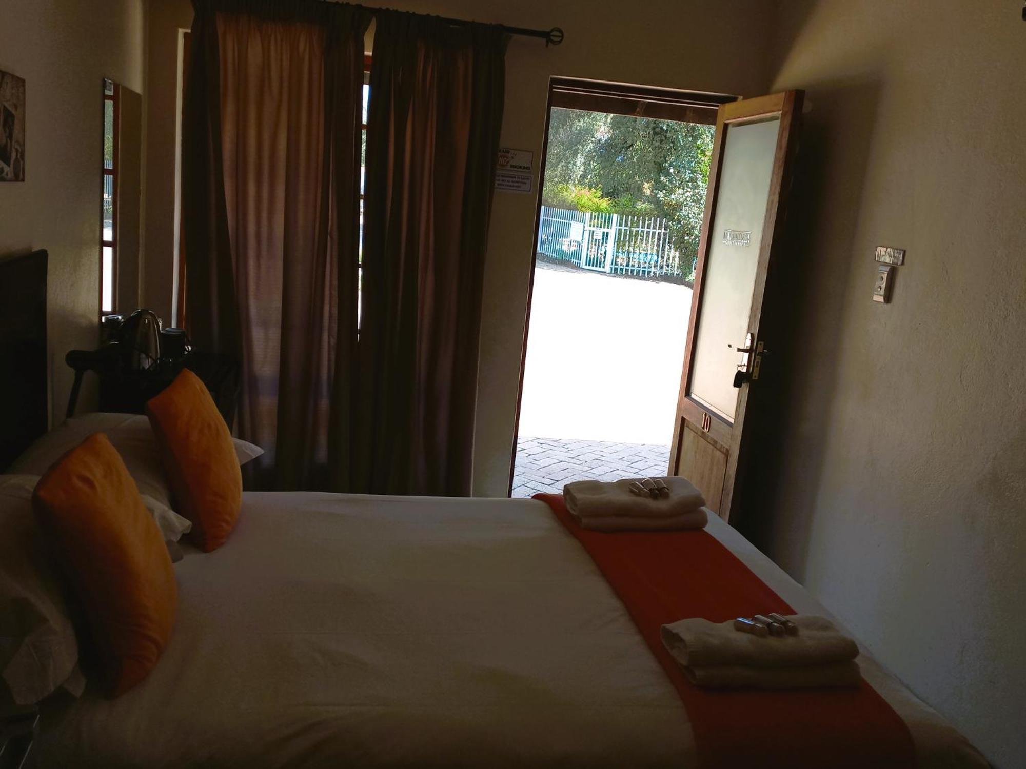 Or Tambo Guest House Κέμπτον Παρκ Εξωτερικό φωτογραφία