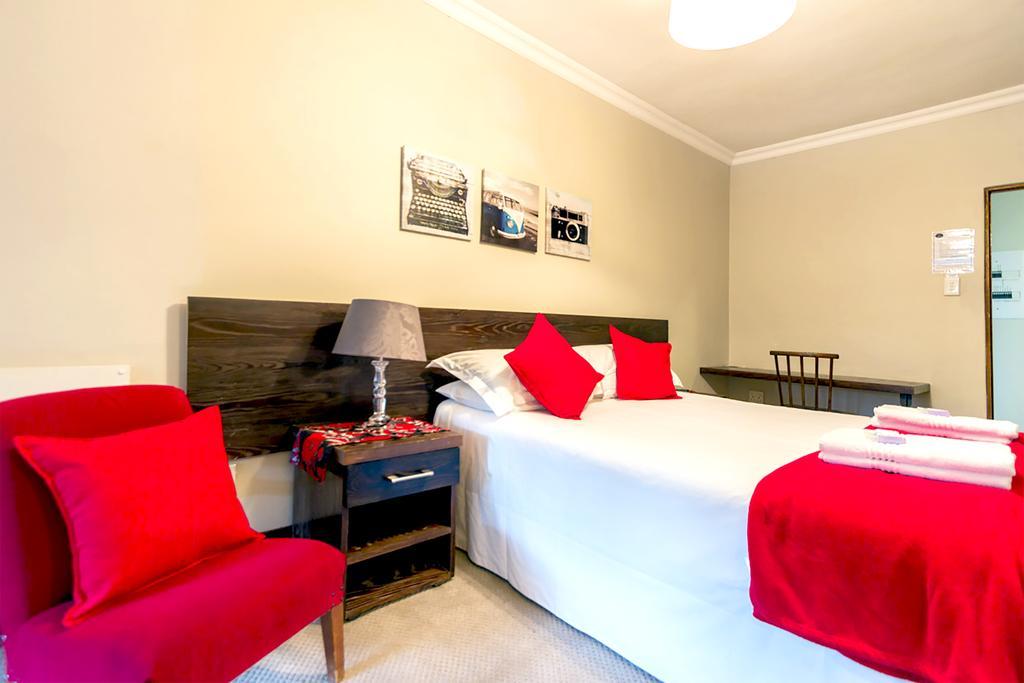 Or Tambo Guest House Κέμπτον Παρκ Εξωτερικό φωτογραφία