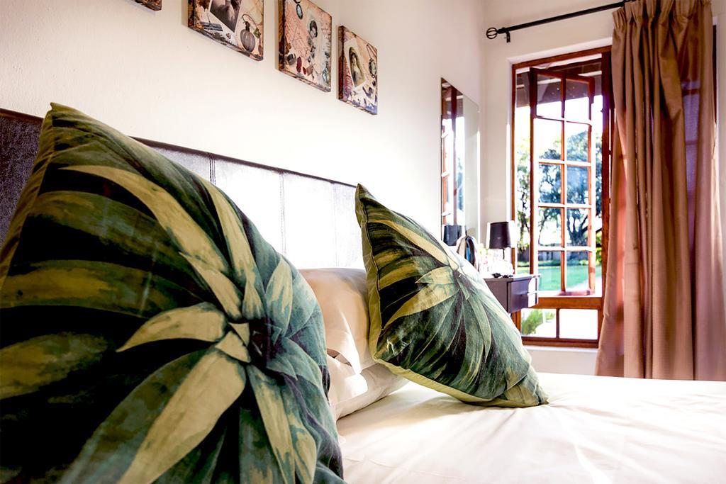 Or Tambo Guest House Κέμπτον Παρκ Εξωτερικό φωτογραφία